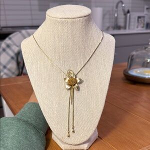 Elegant Gold Floral Adjustable Pendant Necklace
